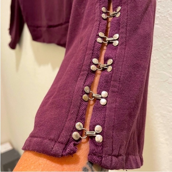 Joe’s Jeans Burgundy Sweatshirt with Embellished Sleeves Small - Picture 7 of 9